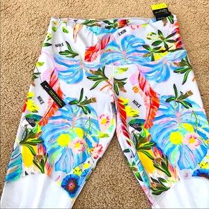 Nike Printed multi full length tights